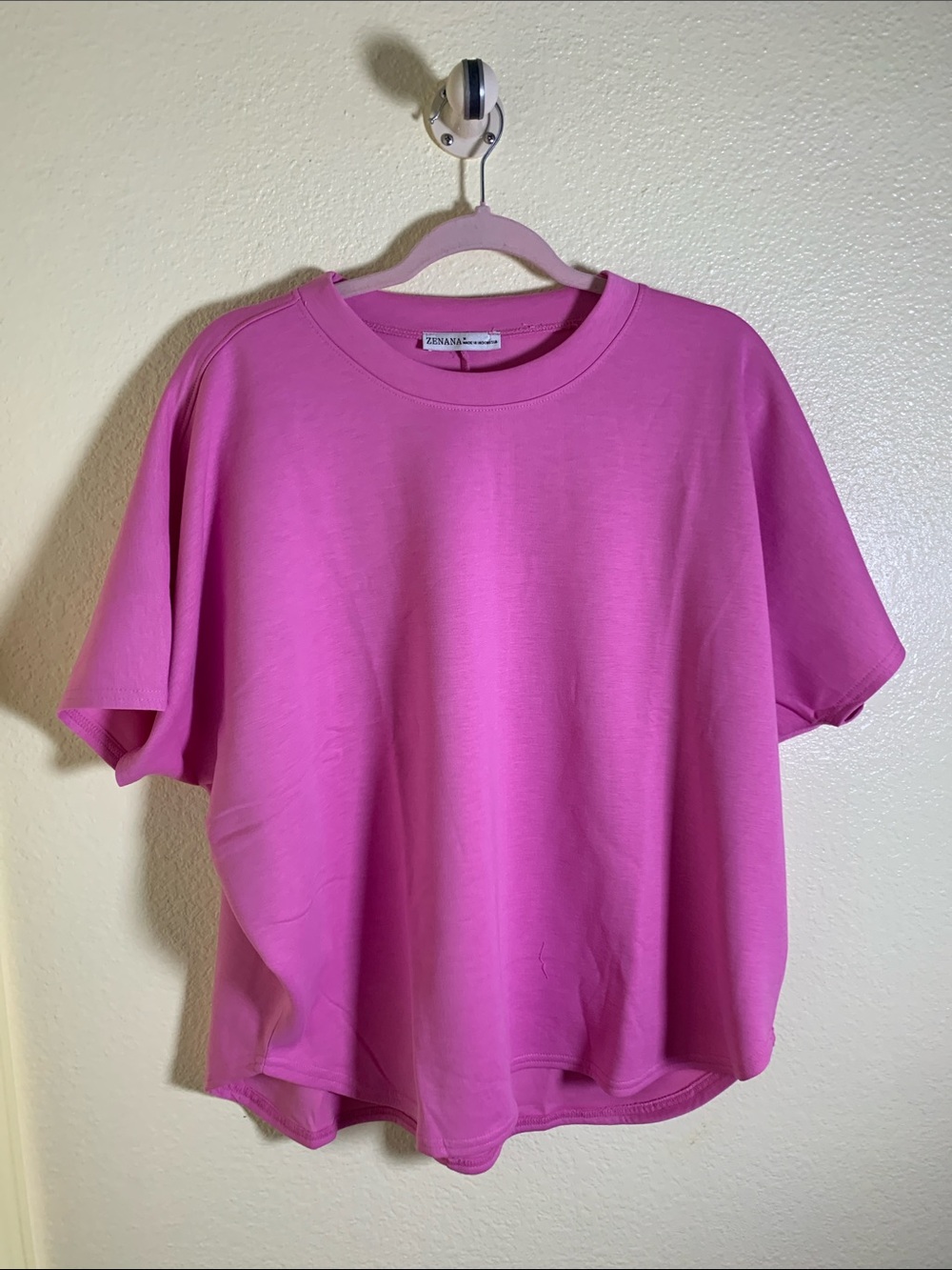 NWT Fuchsia Boxy Short Sleeve Tee, Size M